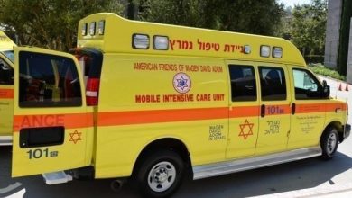 Photo of وادي عارة: مصرع شاب بانقلاب دباب متأثرا بجروحه