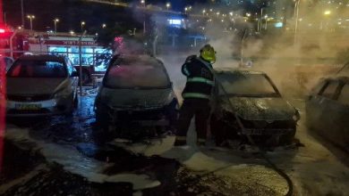 Photo of حيفا: حريق داخل محل لبيع السيارات