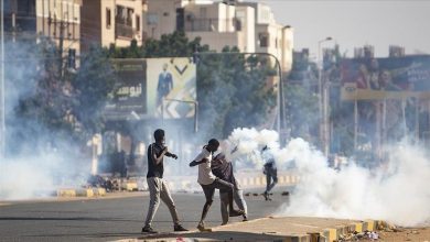 Photo of “أطباء السودان”: ارتفاع عدد ضحايا الاحتجاجات إلى 47 قتيلًا