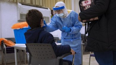 Photo of في مواجهة موجة كورونا الحالية… خلافات بين المسؤولين في منظومة الصحة الإسرائيلية بشأن سياسة الفحوصات والعزل المتّبعة