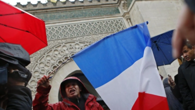 Photo of لوبس: مفتون بالأسلحة وكراهية المسلمين.. حكم مخفف على فرنسي خطط لتفجير مسجد