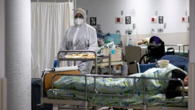 Photo of “الصحة الإسرائيلية”: نحو 500 مريض كورونا في حالة خطيرة و 100 جرى وصلهم بأجهزة التنفس الاصطناعي