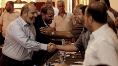 Photo of وفد حركة حماس يصل إلى الجزائر ويلتقي المسؤولين الجزائريين