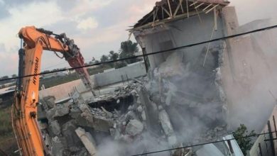 Photo of الاحتلال يعتقل المقدسي محمد الغول ويفرغ منزله تمهيدا لهدمه