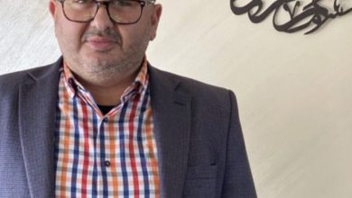 Photo of الاحتلال يمنع رئيس الهيئة المقدسية لمناهضة التهويد من السفر