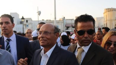 Photo of المرزوقي يدعو لعصيان مدني لإجبار “الأخ القائد” على الاستقالة