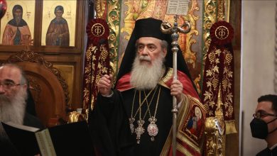 Photo of “بطريرك القدس”: جماعات إسرائيلية تهدف لطرد المسيحيين من المدينة
