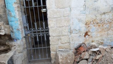 Photo of اللجنة الشعبية في عرابة تحذر من اعتداءات المستوطنين على مقبرة الصديق