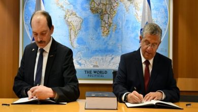 Photo of توقيع اتفاقية إسرائيلية مع ألمانيا لإنتاج 3 غواصات متطورة