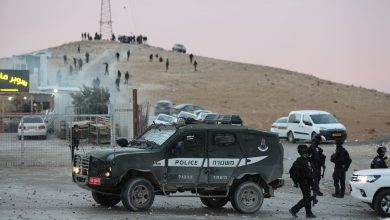 Photo of لجنة المتابعة: العدوان البوليسي على مظاهرة النقب مخطط لقمع الهبة الشعبية