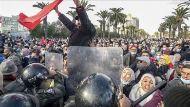 Photo of تونس.. “النهضة” تدين بشدة منع المتظاهرين من حرية التعبير