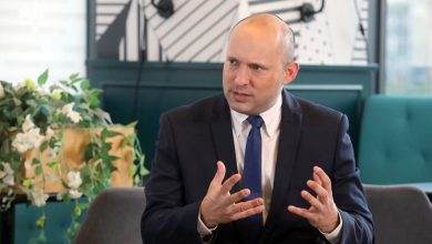 Photo of بينيت لصحيفة بحرينية: “اتفاق نووي مع إيران هو خطأ إستراتيجي”… يلتقي ملك البحرين اليوم