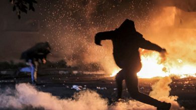 Photo of مواجهات مع الاحتلال وإحراق خيمة عسكرية بجبل جرزيم