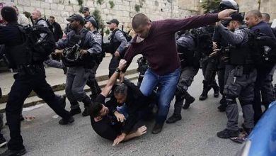 Photo of 31 إصابة واعتقالات باعتداء الاحتلال على المقدسيين في باب العامود