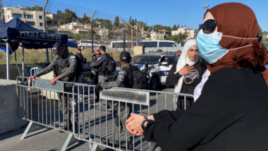 Photo of الاحتلال يواصل إغلاق الشيخ جراح ويسمح لـ”بن غفير” بإعادة اقتحام الحي