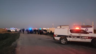 Photo of قطعان من المستوطنين يقتحمون قرية الزيادنة في النقب وينصبون مجموعة من الخيام