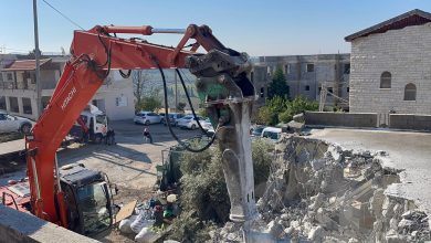 Photo of السلطات الإسرائيلية تجبر مواطنا من طمرة على هدم منزله ذاتيا