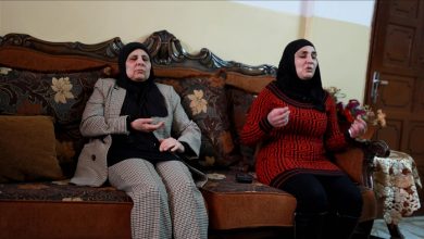 Photo of عَقرتهما كلابه.. كفيفتان فلسطينيتان بمواجهة جيش الاحتلال الإسرائيلي