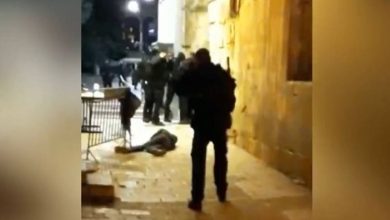 Photo of القدس: شهيد في عملية طعن في البلدة القديمة