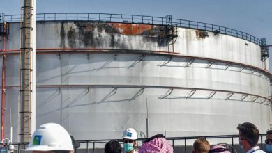 Photo of صور أقمار صناعية تظهر استهداف الحوثيين خزانًا نفطيًا في جدة السعودية للمرة الثانية