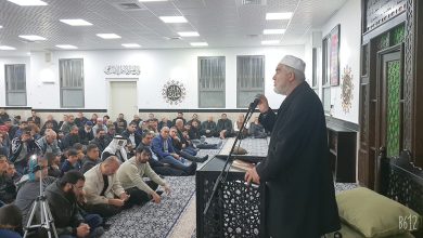 Photo of وسط هتافات التأييد واستقبال المئات… رهط تستضيف الشيخ رائد صلاح في أمسية إيمانية