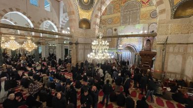 Photo of الآلاف يلبّون نداء فجر جمعة “النصر قريب” في المسجد الأقصى
