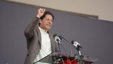 Photo of الرئيس الباكستاني يعلن حل البرلمان.. ورئيس الوزراء يفلت من سحب الثقة