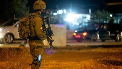 Photo of الاحتلال يحاصر سلفيت ويعزز قواته في الضفة بعد عملية “أريئيل”