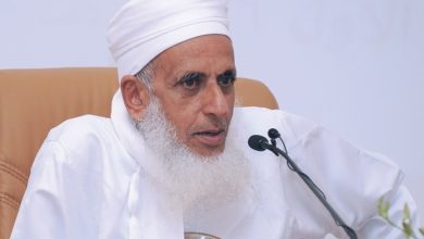 Photo of مفتي عُمان ينتقد التطبيع.. “طريق للردة عن الإسلام”