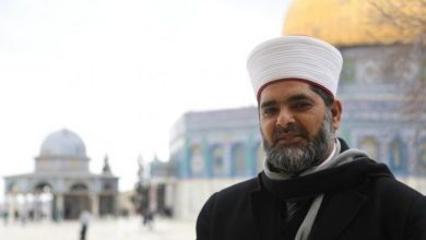 Photo of الكسواني يستنكر قطع الاحتلال أنابيب المياه عن مشارب باب الرحمة