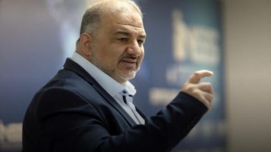 Photo of وزيرة إسرائيلية: منصور عباس يشبه أنور السادات