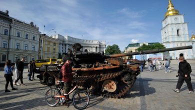 Photo of تطورات الحرب في أوكرانيا: بايدن يعتبر القضية عالمية لا أوروبية