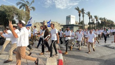 Photo of الاحتلال يستنفر قواته في القدس.. والجيش يعزّز “القبة الحديدية” واعتقالات عند باب العامود