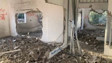 Photo of الاحتلال يهدم منزل الأسير عمر جرادات بالسيلة الحارثية ومواجهات بالمكان
