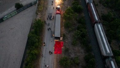 Photo of العثور على جثث 46 مهاجرًا داخل شاحنة في تكساس