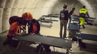 Photo of السلطات الإسرائيلية تبني ملاجئ في منازل في الشمال