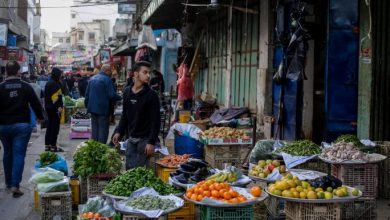 Photo of الحصار يُرهق غزة.. تزايد الفقر والبطالة وانعدام الأمن الغذائي
