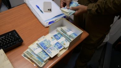 Photo of الناصرة: اعتقال أربعة أشخاص ومصادرة سيارات بشبهات التزوير والاحتيال