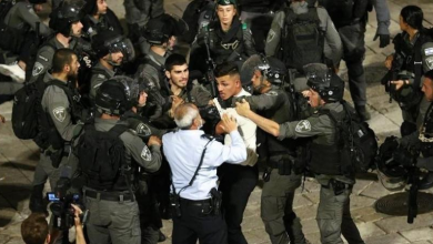 Photo of اعتقال شابين من عكا على خلفية أحداث هبة الكرامة من العام الماضي