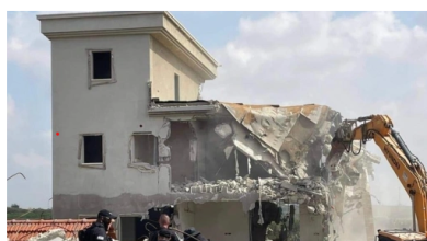Photo of جرافات الهدم الإسرائيلية تدمّر منزل المواطن سامر تيتي بحجة عدم الترخيص