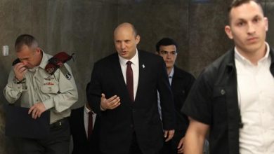 Photo of رئاسة الكنيست تُقرّ عرضًا قانونيًا لحل الكنيست وترفض آخر يمنع نتنياهو من التنافس