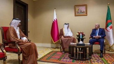 Photo of أمير قطر يبحث مع الرئيس الجزائري قضايا ذات اهتمام مشترك