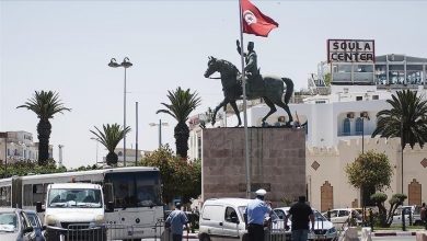Photo of 5 أحزاب تونسية تطلق حملة لـ”إسقاط” الاستفتاء على الدستور