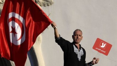 Photo of ما الأجدر بمعارضة تونس.. التصويت بـ “لا” أم مقاطعة الاستفتاء؟