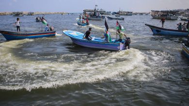 Photo of صيّادو غزة يتحوّلون إلى قوارب النزهة