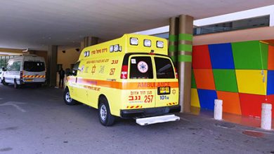 Photo of تعرض عامل من الناصرة لصعقة كهربائية وسقوطه من علو