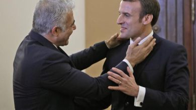 Photo of لبيد إلى فرنسا لطلب الضغط على لبنان لإتمام مفاوضات ترسيم الحدود