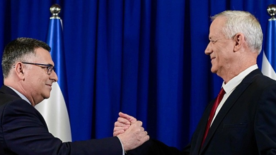 Photo of غانتس وساعر يتفقان على خوض الانتخابات بقائمة واحدة