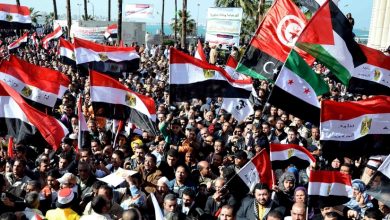 Photo of خبراء يعددون أسباب سيطرة العسكر على الحكم بعد الربيع العربي