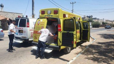 Photo of النقب: إصابة خطيرة لسائق دراجة نارية في حادث طرق